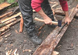 survival-kurse.ch Bogenschnitzkurse Eibe